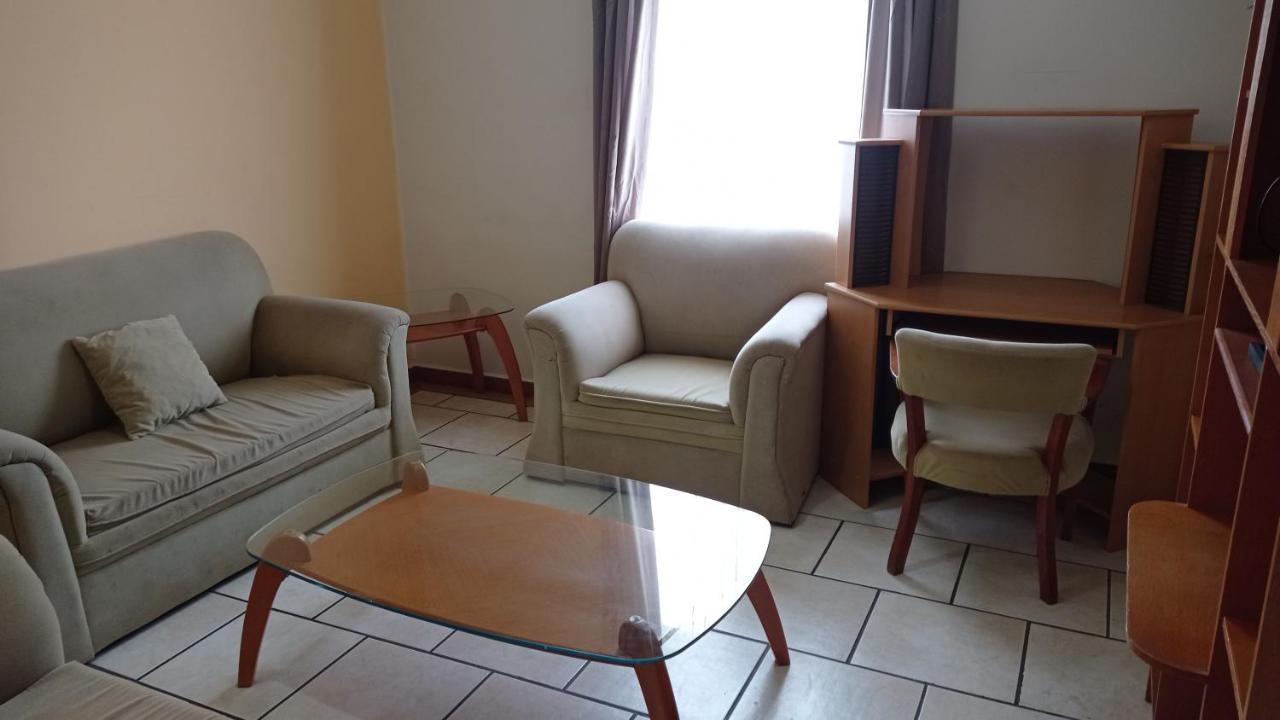 Confort Ejecutivo Suites Lindavista Guadalupe  Kültér fotó