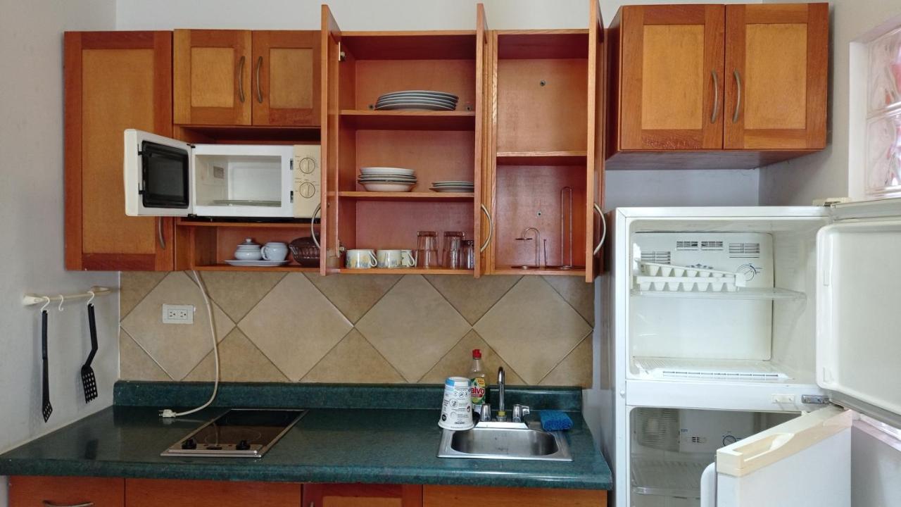 Confort Ejecutivo Suites Lindavista Guadalupe  Kültér fotó
