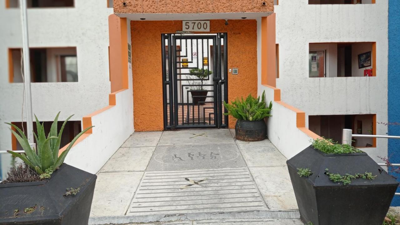 Confort Ejecutivo Suites Lindavista Guadalupe  Kültér fotó