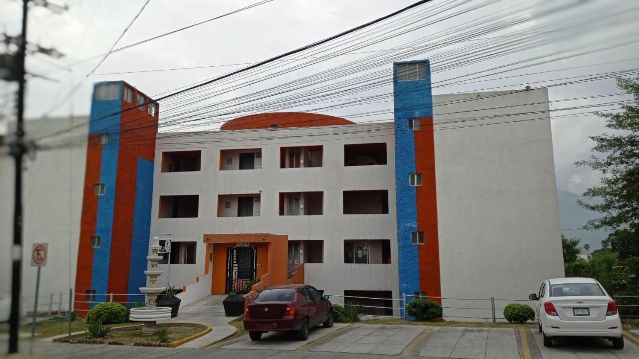 Confort Ejecutivo Suites Lindavista Guadalupe  Kültér fotó