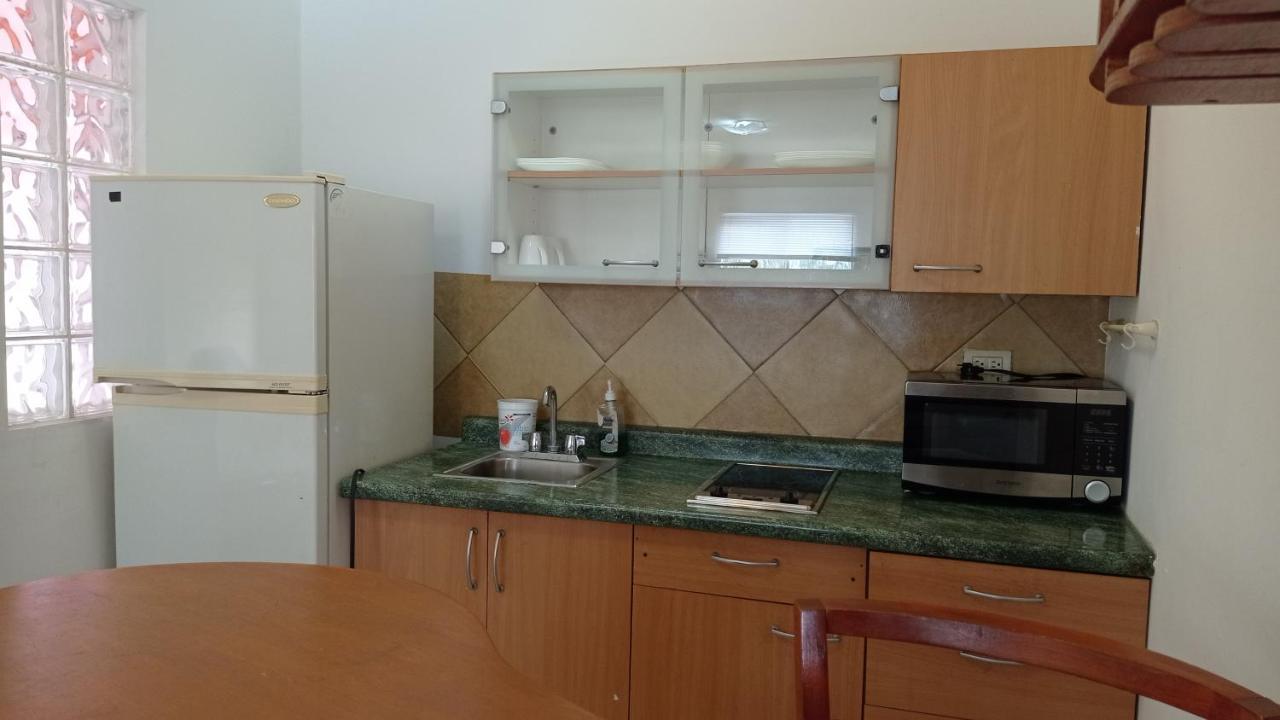 Confort Ejecutivo Suites Lindavista Guadalupe  Kültér fotó