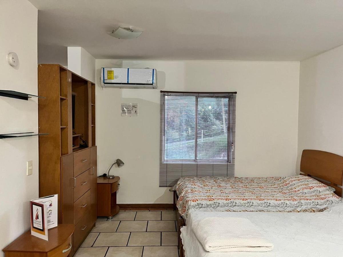 Confort Ejecutivo Suites Lindavista Guadalupe  Kültér fotó
